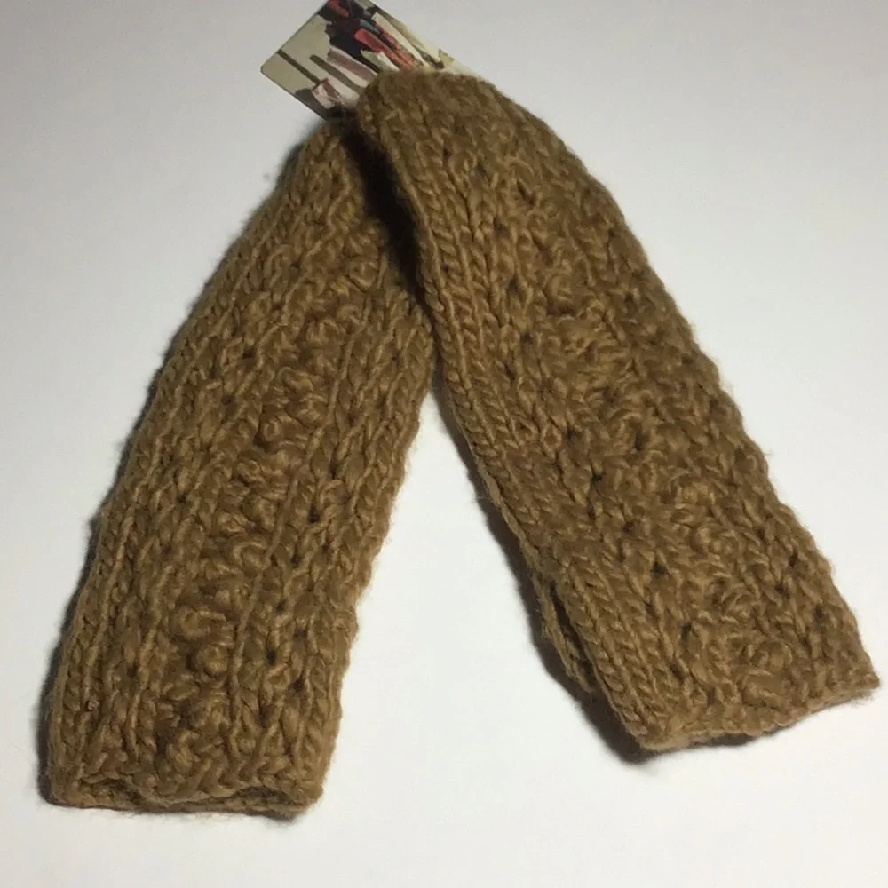 NWT Ecote Fingerless Gloves Dark Gold
